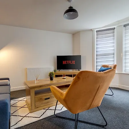 Queens Cabin - Near South Bay Beach سكرابورو