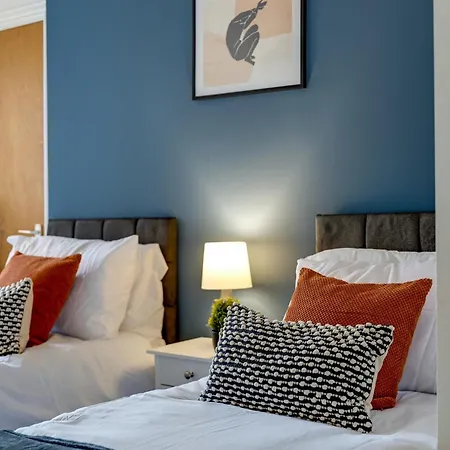 Queens Cabin - Near South Bay Beach アパート *